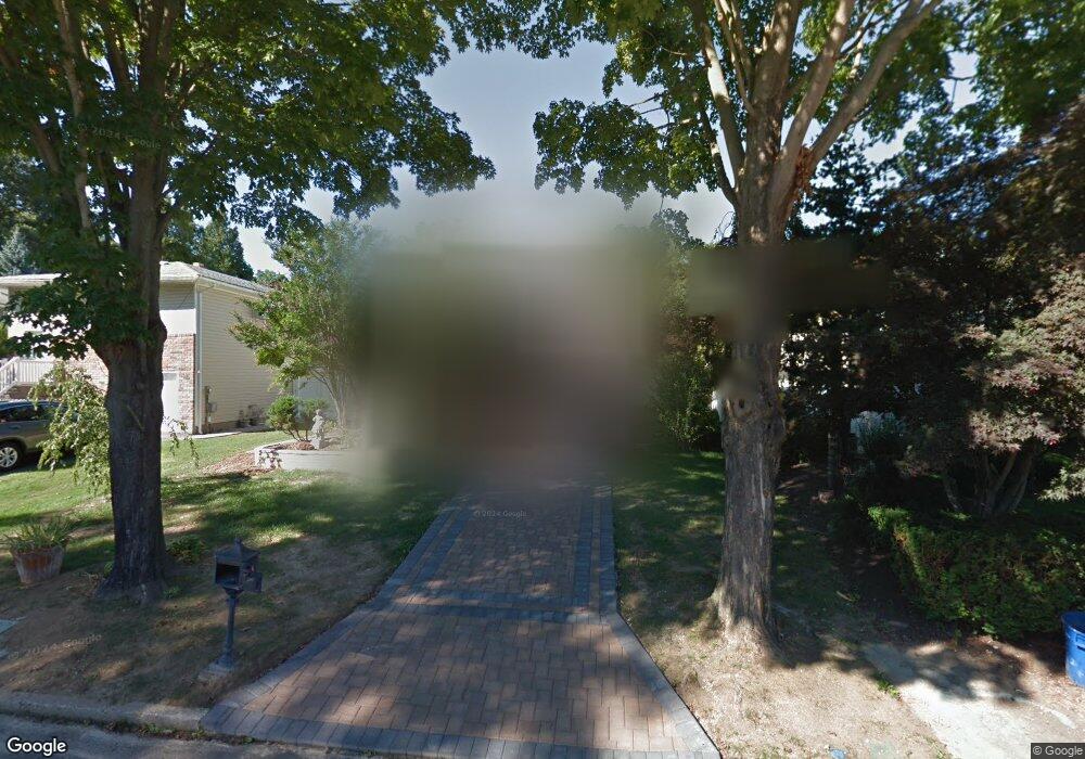 141 Truxton Rd, Dix Hills, NY 11746 - photo 1