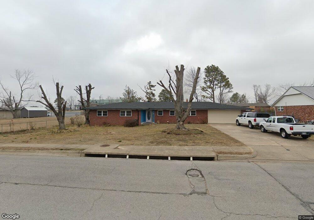 1605 W Oak St, Rogers, AR 72758 - photo 1