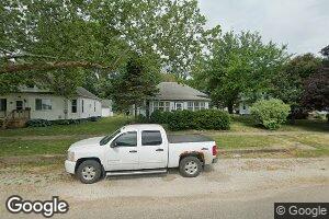 208 N 6th St, Wyoming, IL 61491