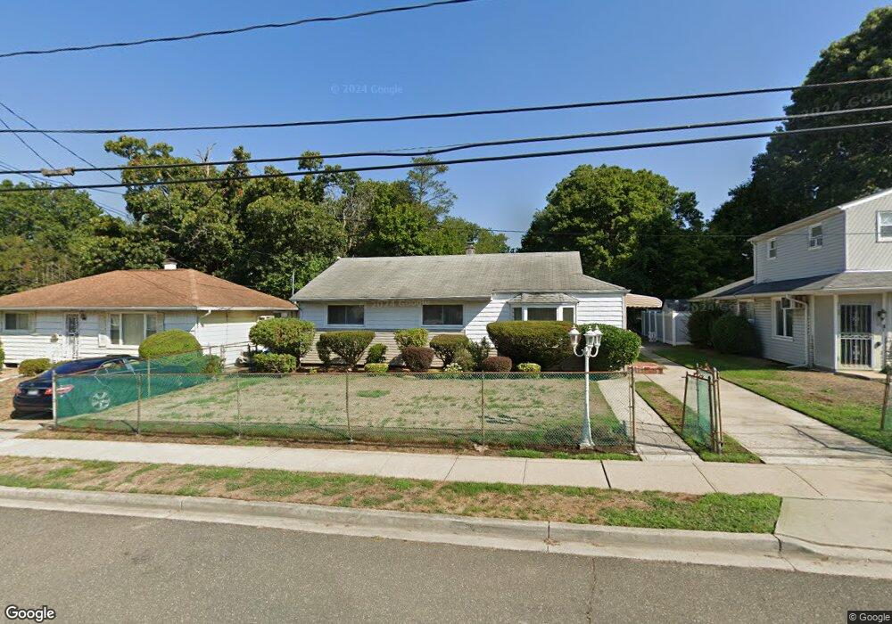 320 Coventry Rd N, West Hempstead, NY 11552 - photo 1