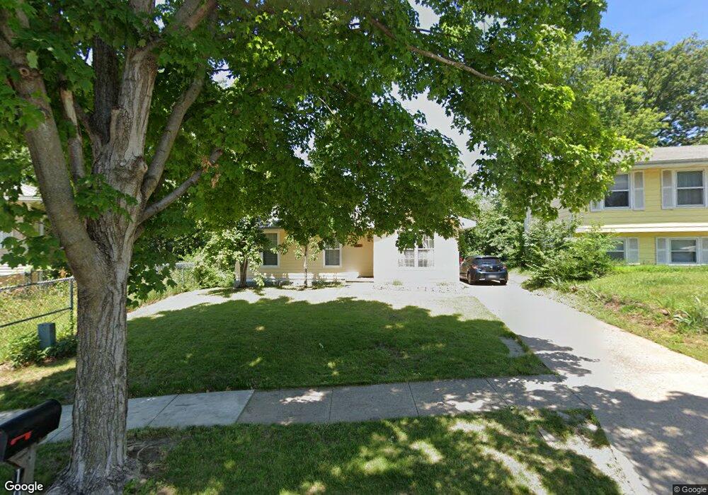 1822 Glenwood Cir, Des Moines, IA 50320 - photo 1