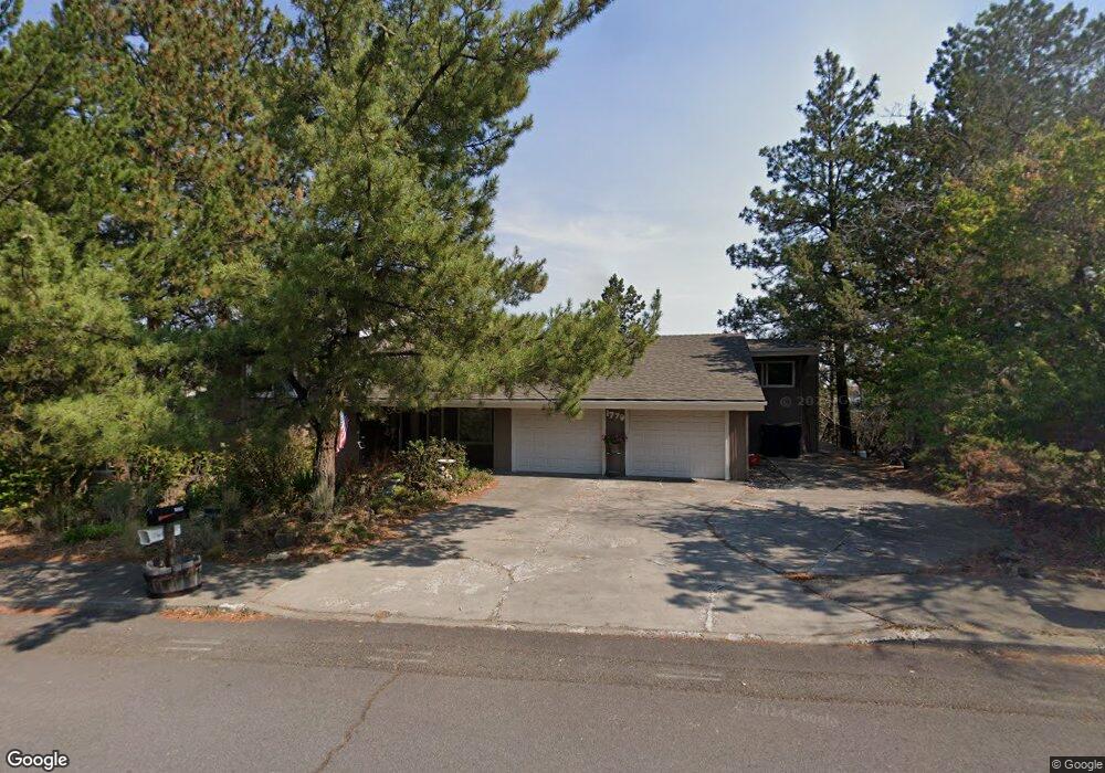 1770 NE Cliff Dr, Bend, OR 97701 - photo 1