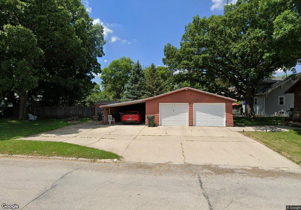121 E 15th St, Cedar Falls, IA 50613 - photo 1
