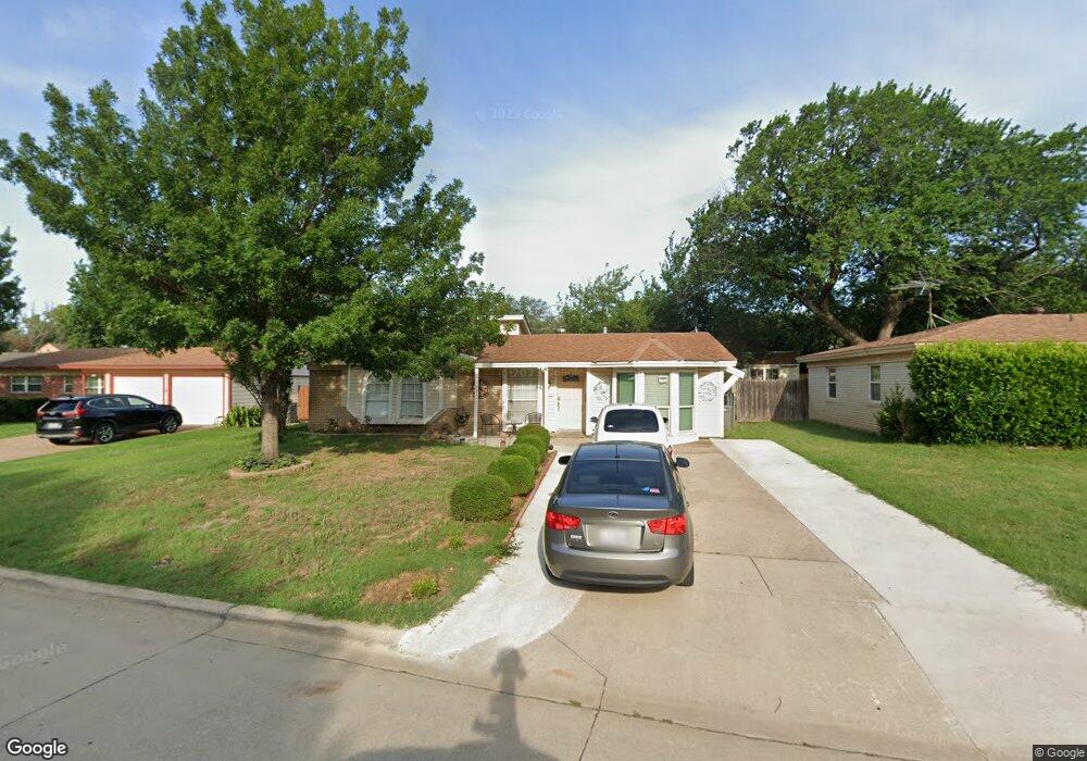 865 Jerry Ln, Bedford, TX 76022 - photo 1