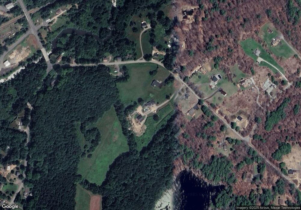 134 Howe St, East Brookfield, MA 01515 - photo 1