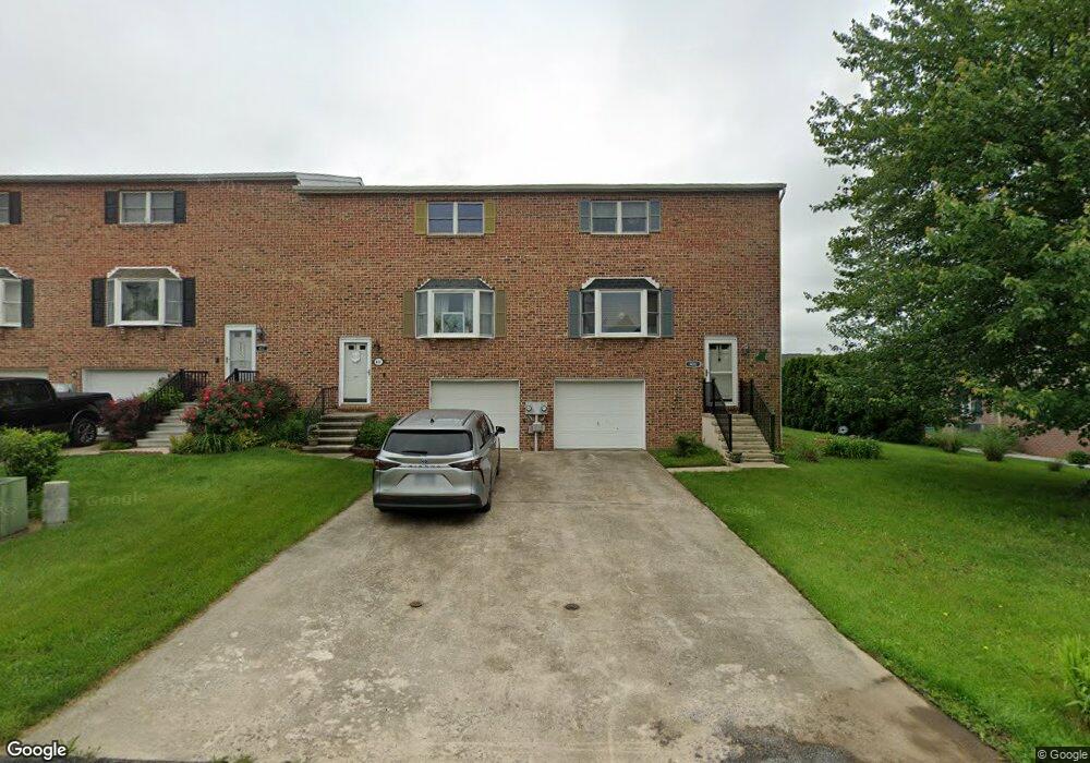 410 Martina Dr, Chambersburg, PA 17201 - photo 1