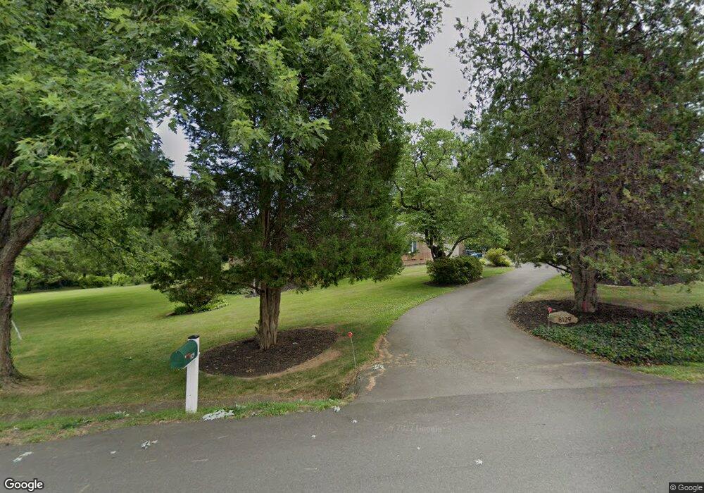 8129 Hillcrest Dr, Manassas, VA 20111 - photo 1