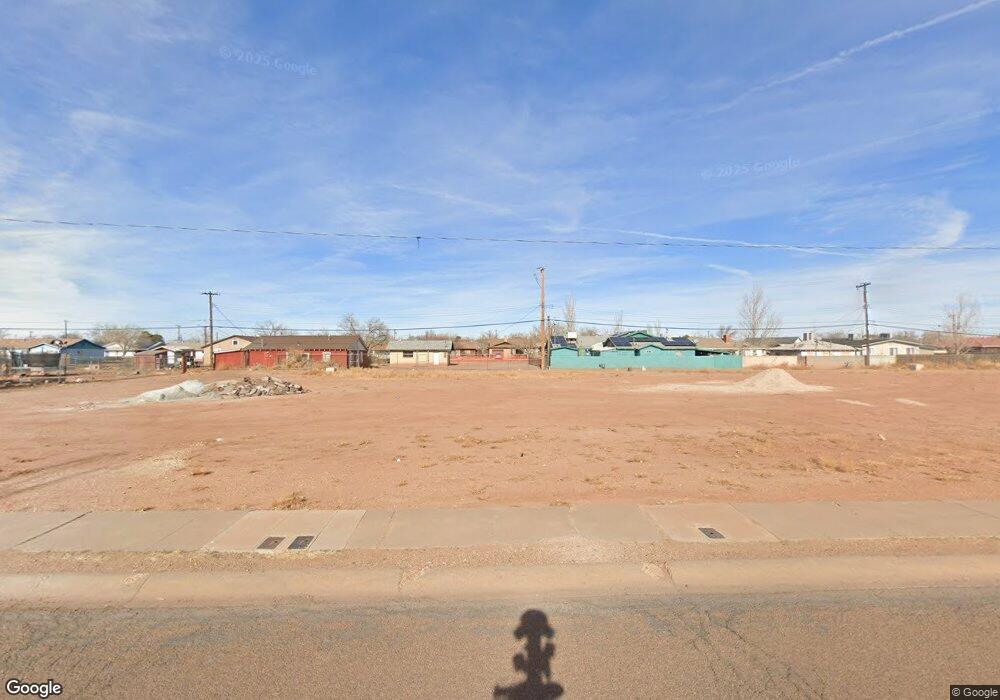 1129 N Apache Ave, Winslow, AZ 86047 - photo 1