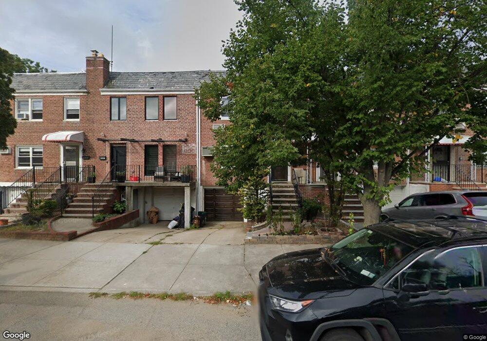 6704 198th St, Fresh Meadows, NY 11365 - photo 1