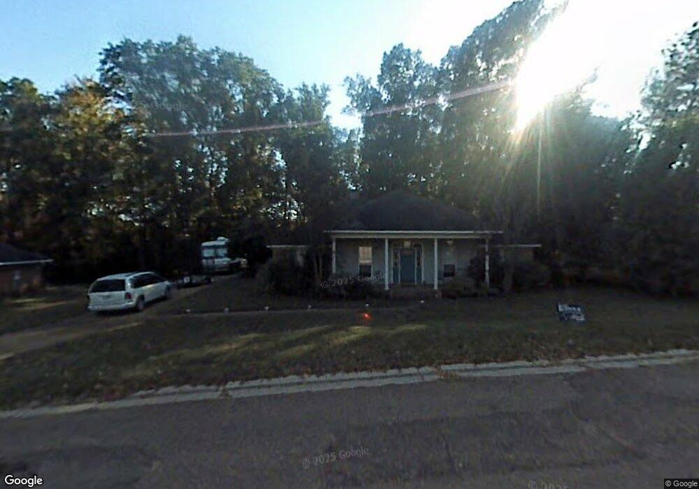 903 Mountain Crest Dr, Byram, MS 39272 - photo 1