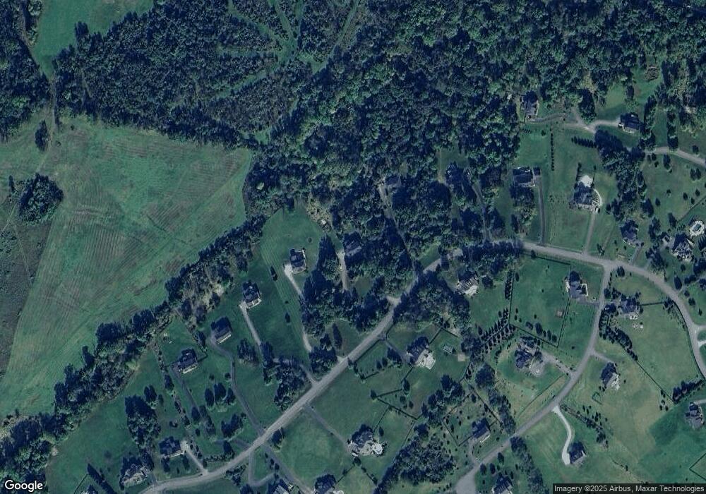 35342 Greyfriar Dr, Round Hill, VA 20141 - photo 1