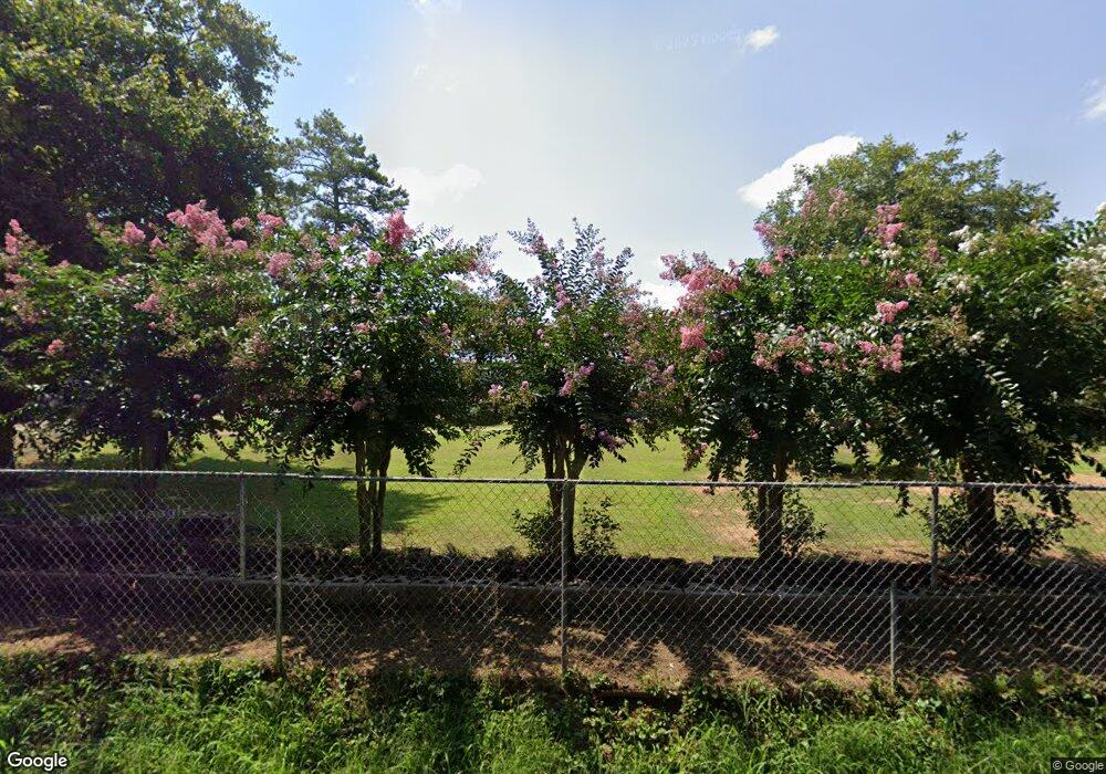 318 Downing St, Dalton, GA 30721 - photo 1