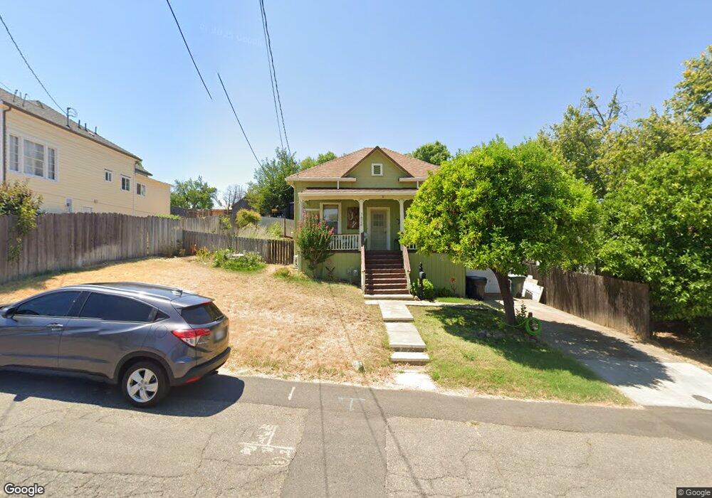 1824 Willis St, Redding, CA 96001 - photo 1