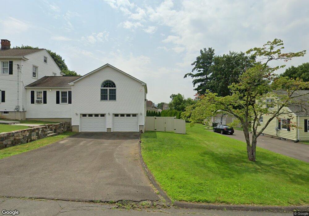 10 3rd St unit 3, Danbury, CT 06810 - photo 1