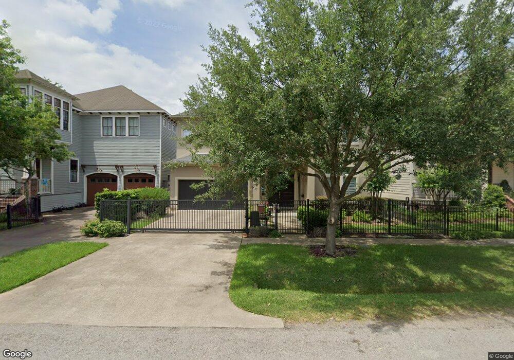 627 E 10th 1/2 St, Houston, TX 77008 - photo 1