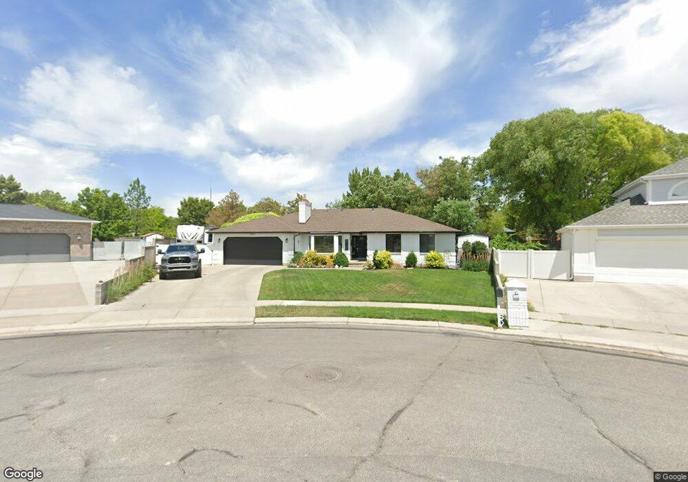 2422 Hobbs Dr, South Jordan, UT 84095 - photo 1