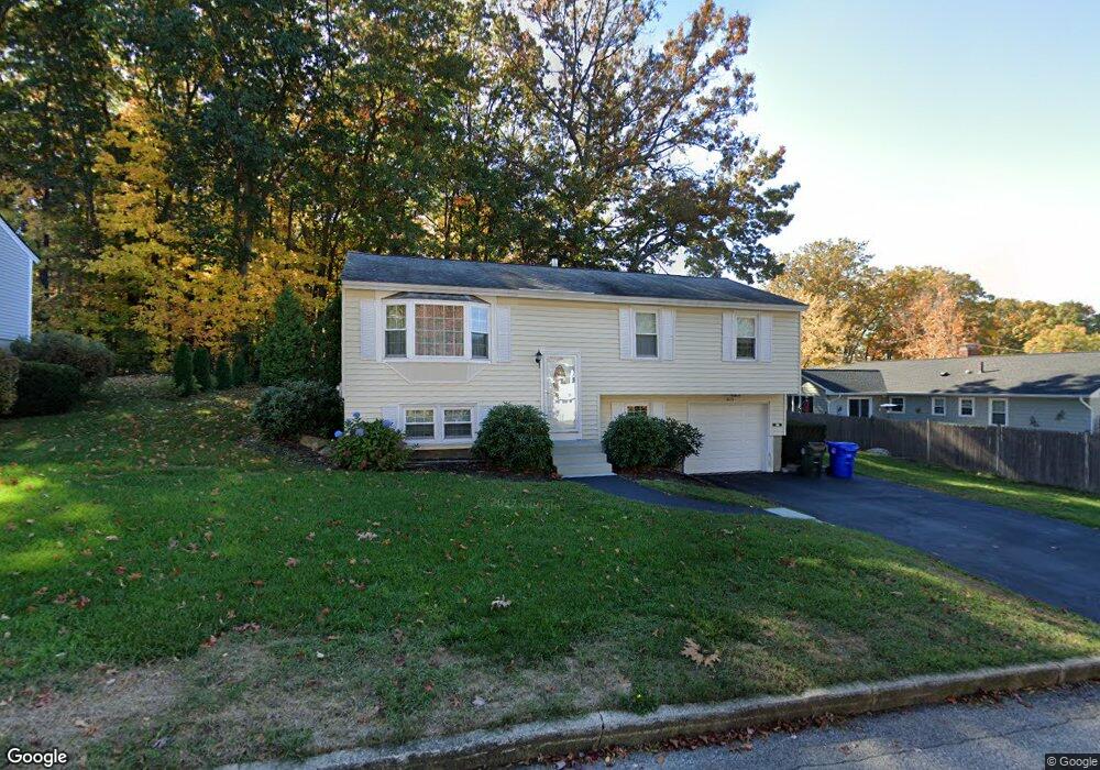 615 Oak St, Manchester, NH 03104 - photo 1