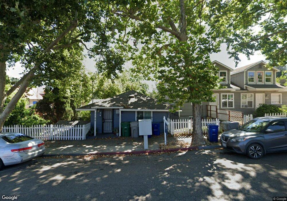 1129 Magnolia Ave unit 3, Redding, CA 96001 - photo 1