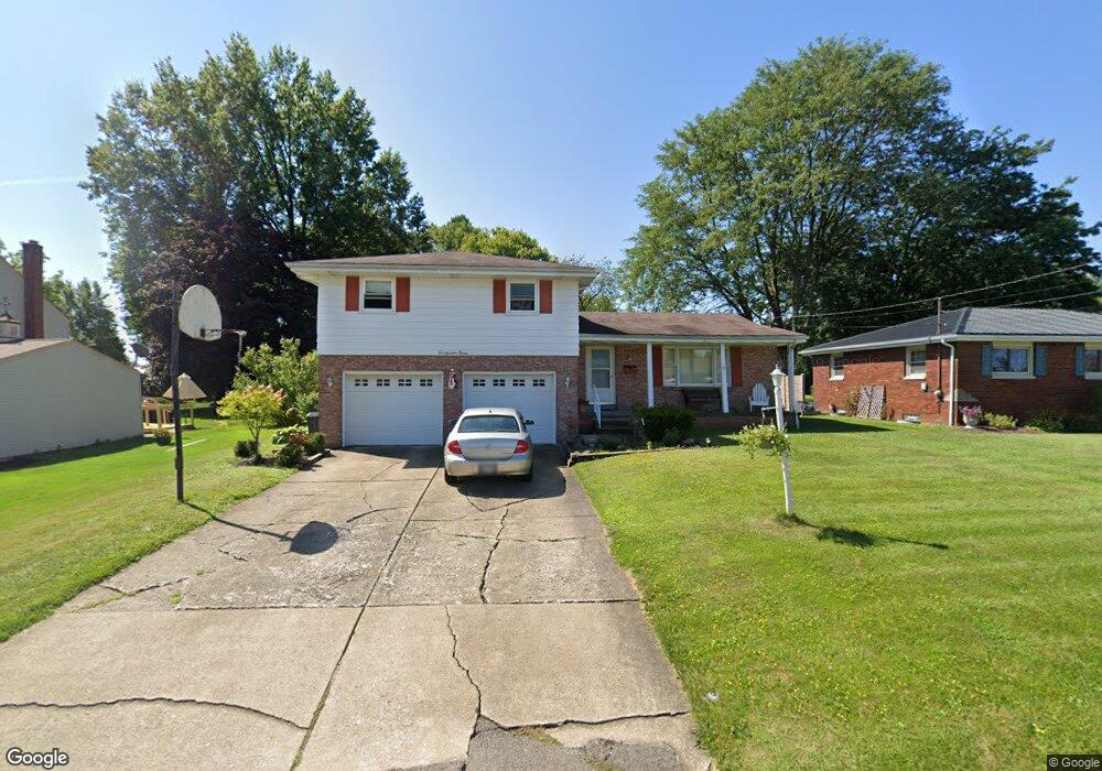 580 W Omar St, Struthers, OH 44471 - photo 1