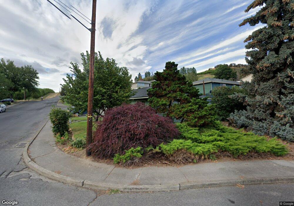 732 E 20th St, the Dalles, OR 97058 - photo 1