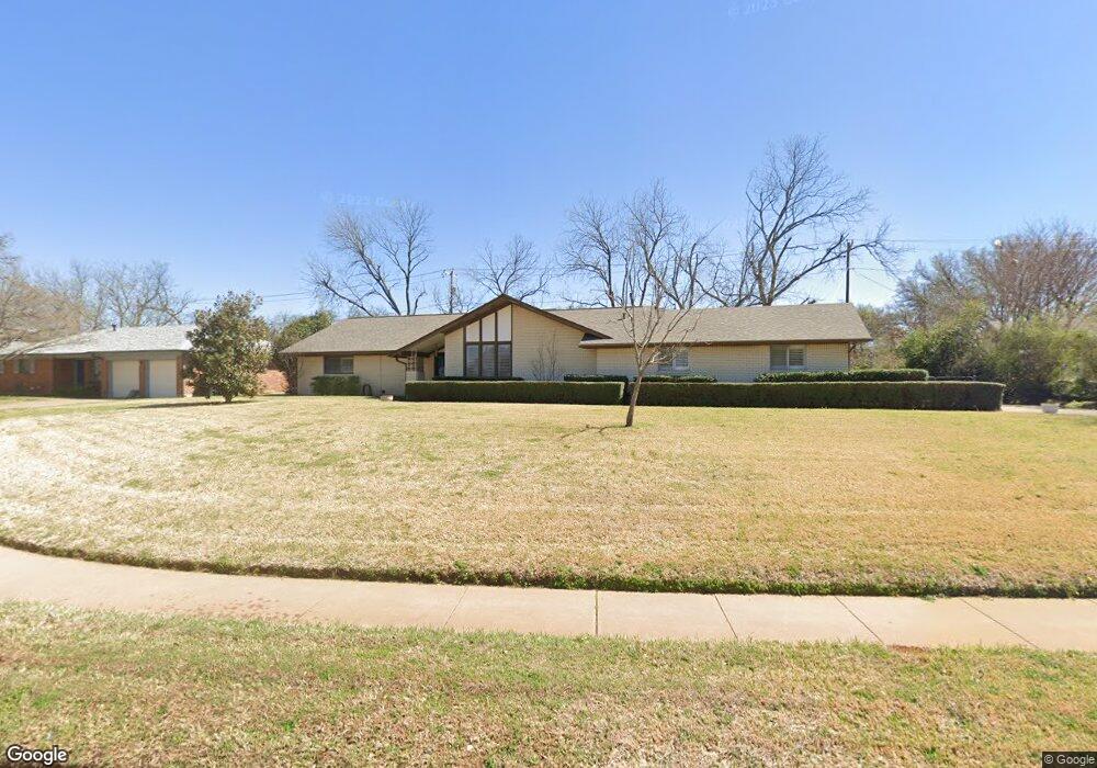 601 S Ridgeway Dr, Cleburne, TX 76033 - photo 1