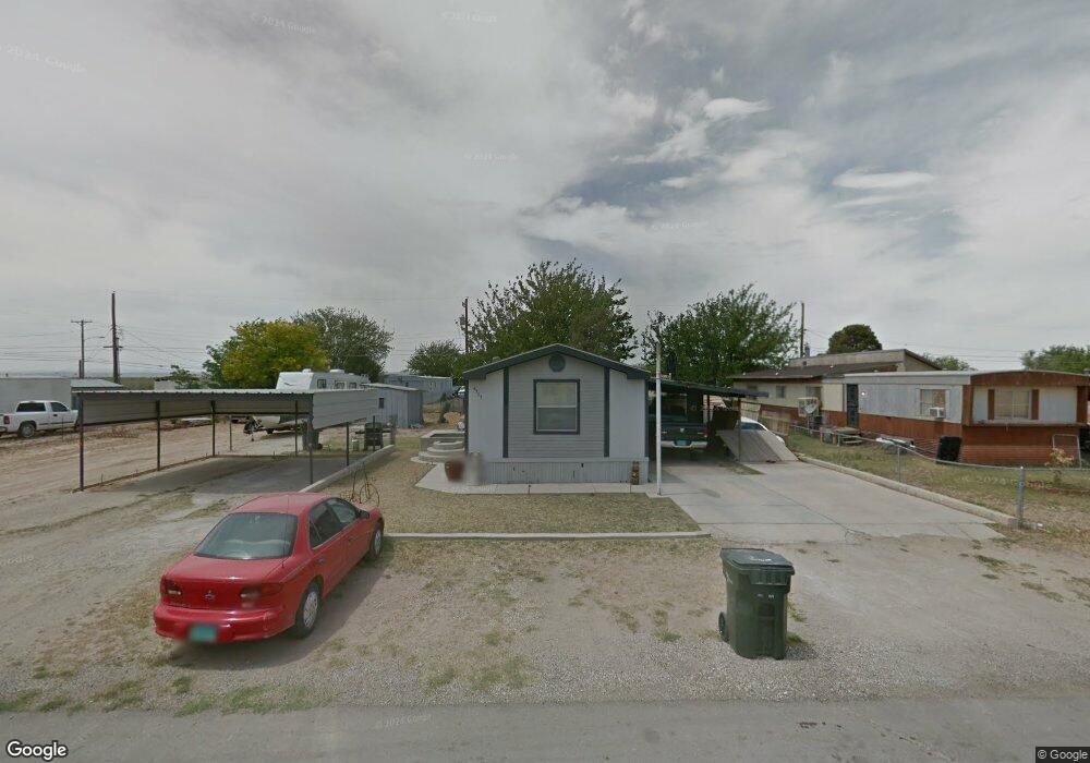 4505 Willow St, Carlsbad, NM 88220 - photo 1