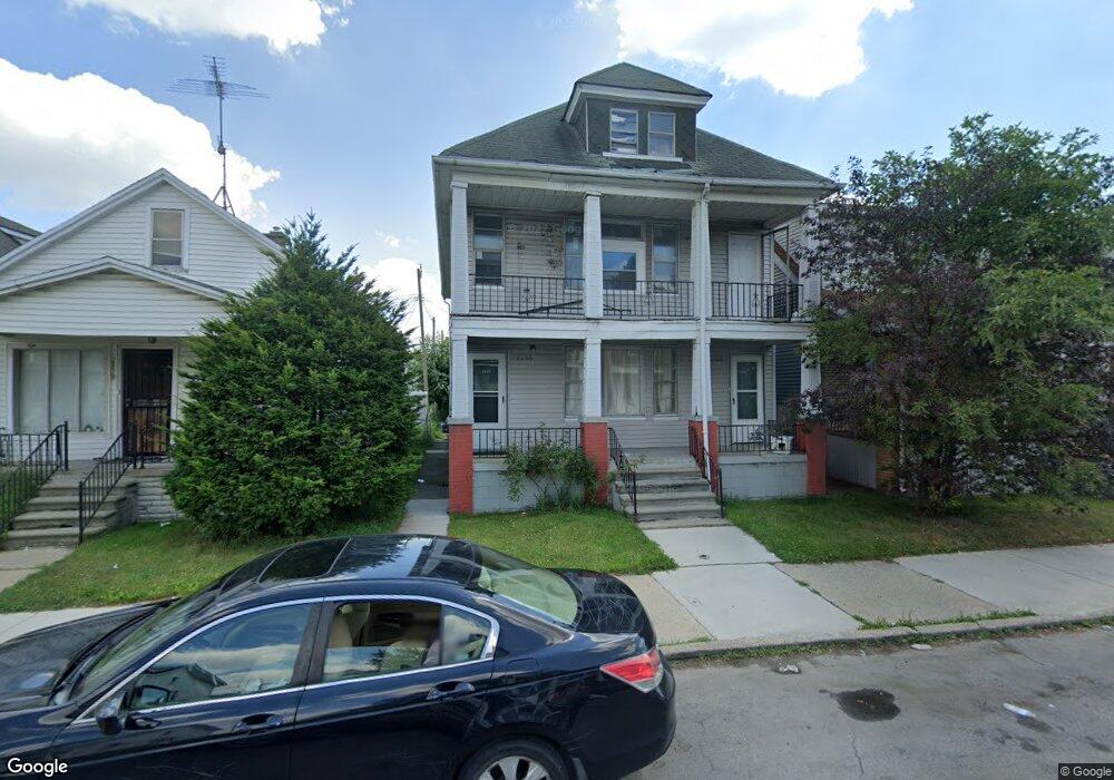 2366 Commor St, HamtraMcK, MI 48212 - photo 1