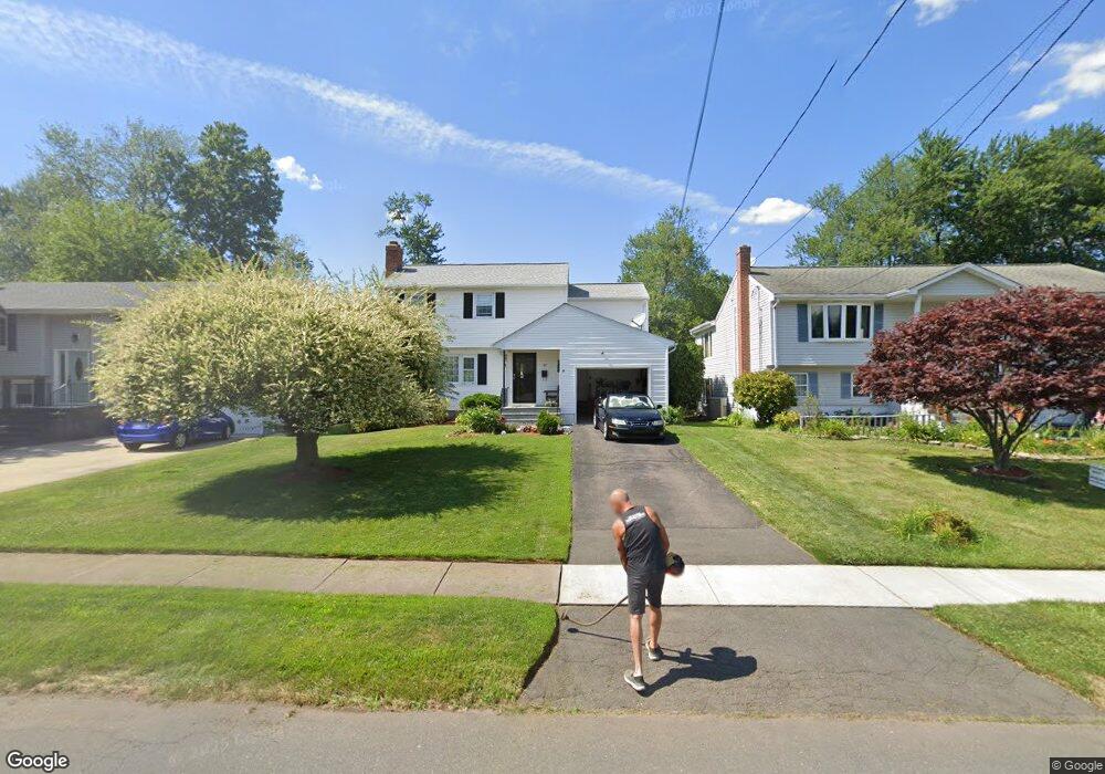 26 Mildred Rd, West Hartford, CT 06107 - photo 1