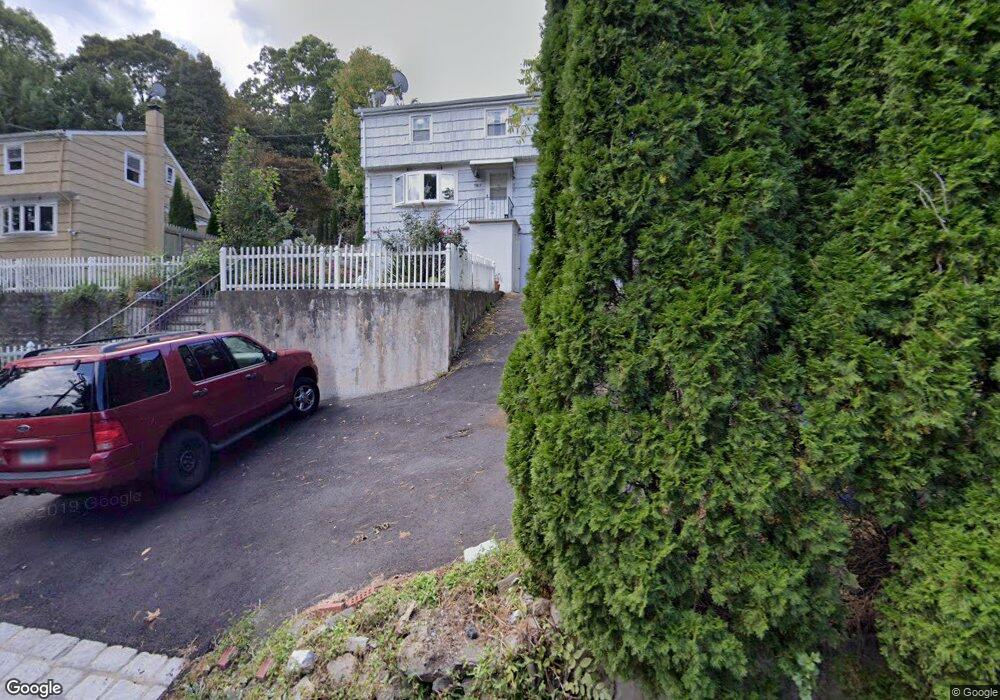 57 Bartlett Ave, Norwalk, CT 06850 - photo 1