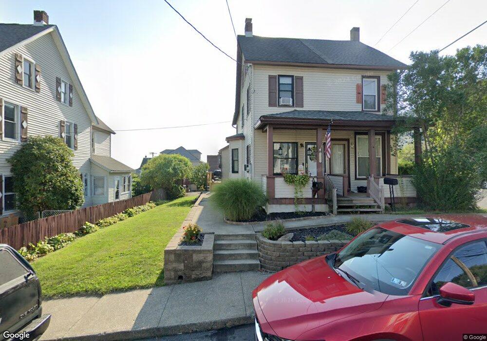 113 Harding Ave, Pen Argyl, PA 18072 - photo 1