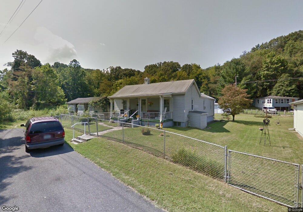 1364 10th St, Waynesboro, VA 22980 - photo 1