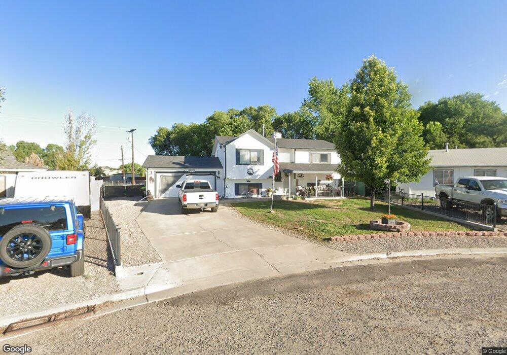 1115 River Cir, Bloomfield, NM 87413 - photo 1