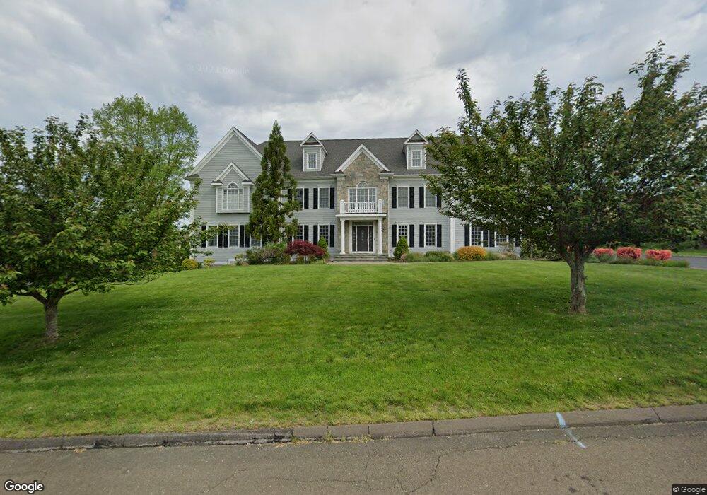 10 Squire Ct, Trumbull, CT 06611 - photo 1