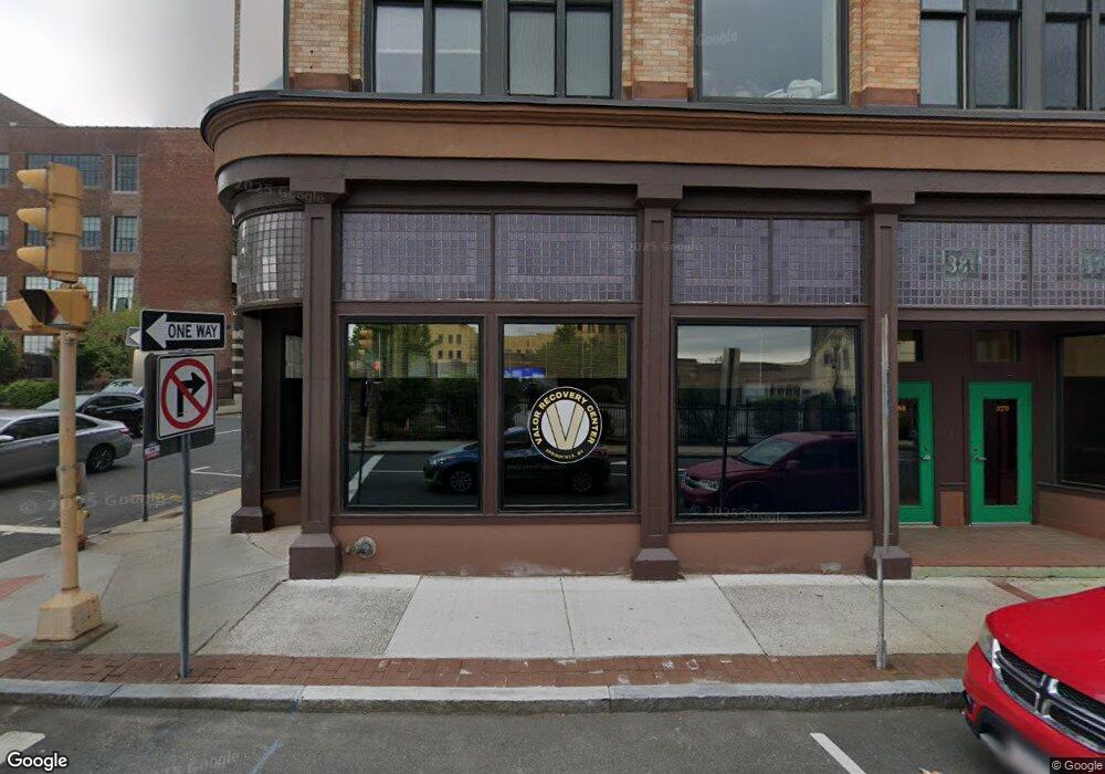 158 Chestnut St unit 1A, Springfield, MA 01103 - photo 1