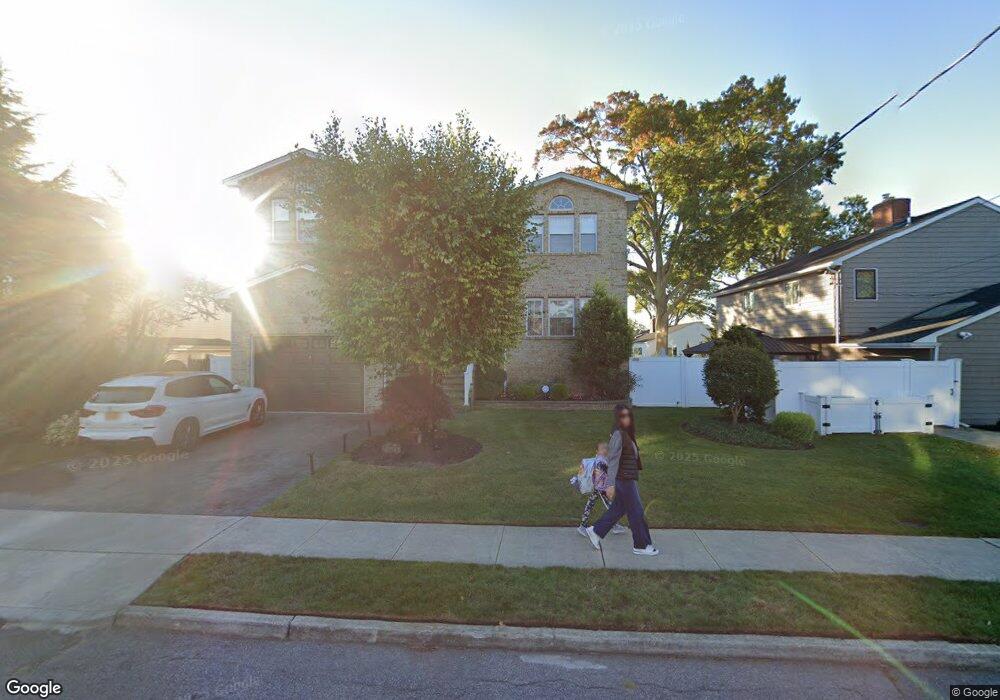 104 Hampton Way, Merrick, NY 11566 - photo 1