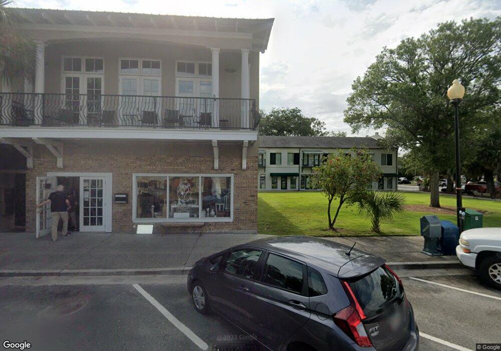 314 Mallery St unit 202, St. Simons Island, GA 31522 - photo 1