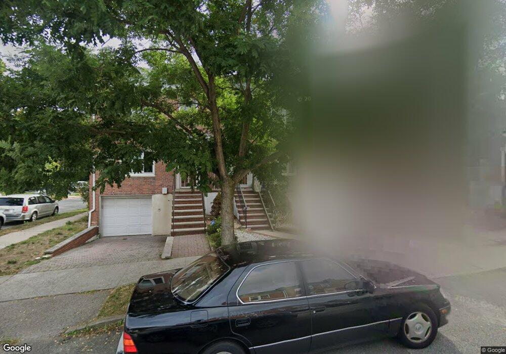 6903 198th St, Fresh Meadows, NY 11365 - photo 1