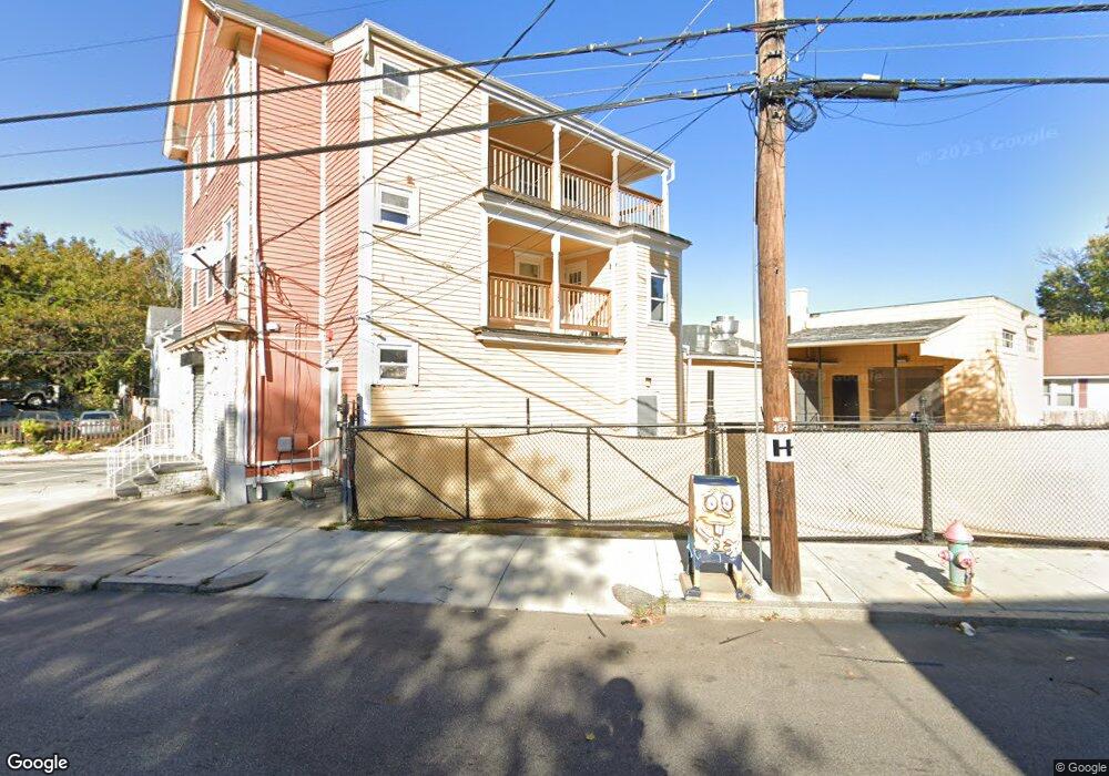 901 Douglas Ave unit 2, Providence, RI 02908 - photo 1