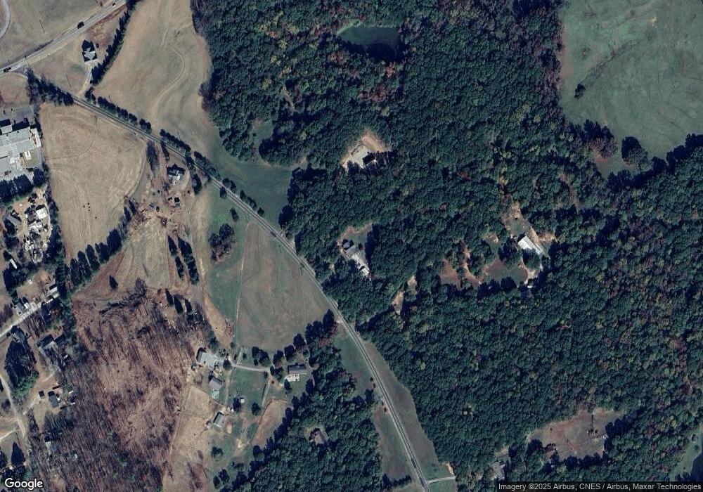 884 Beamguard Rd, Clover, SC 29710 - photo 1