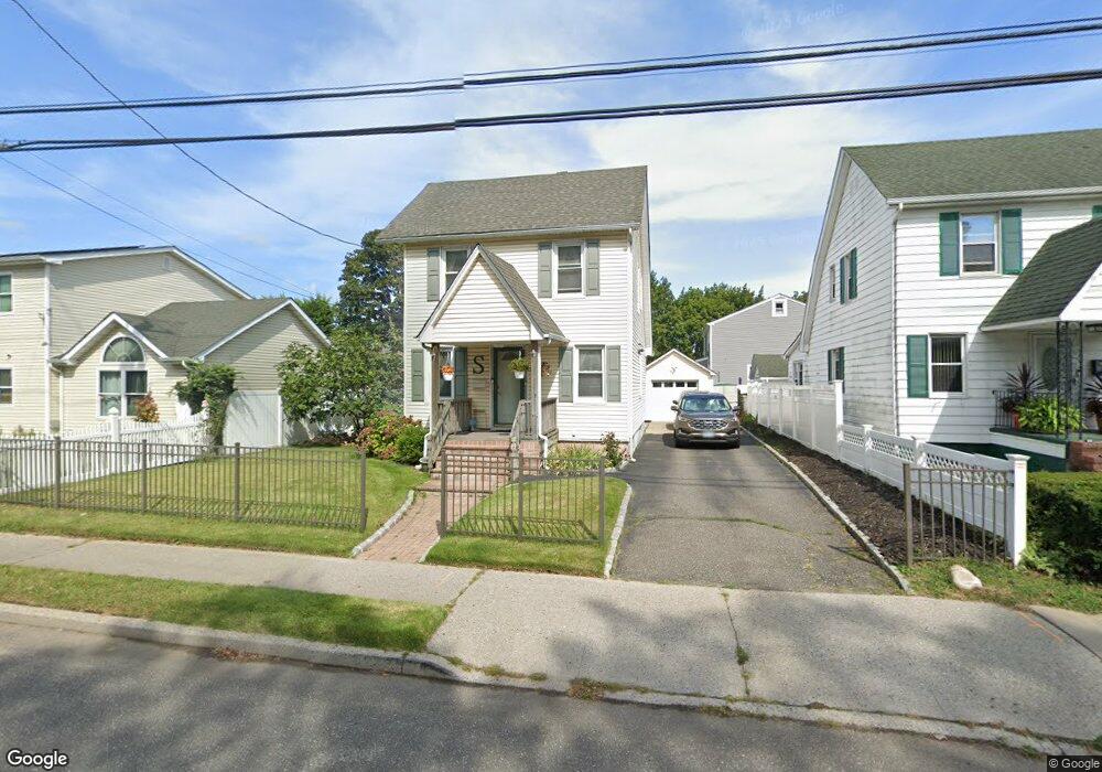 1020 Great Neck Rd, Copiague, NY 11726 - photo 1