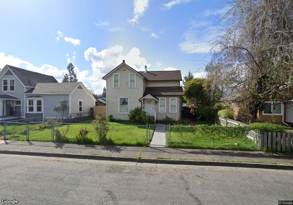 731 SW Burgess St, Grants Pass, OR 97526 - photo 1