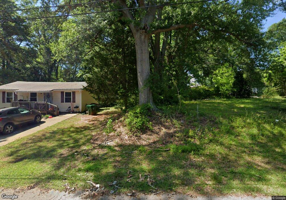 201 Avenue B, Carrollton, GA 30117 - photo 1