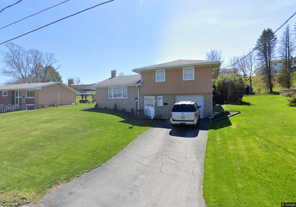 113 Vesta Ln, Johnstown, PA 15905 - photo 1
