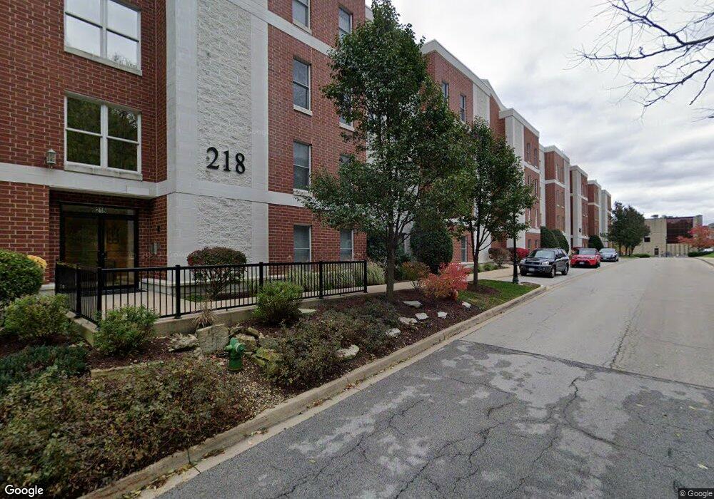 206 N Water St unit 302, Batavia, IL 60510 - photo 1