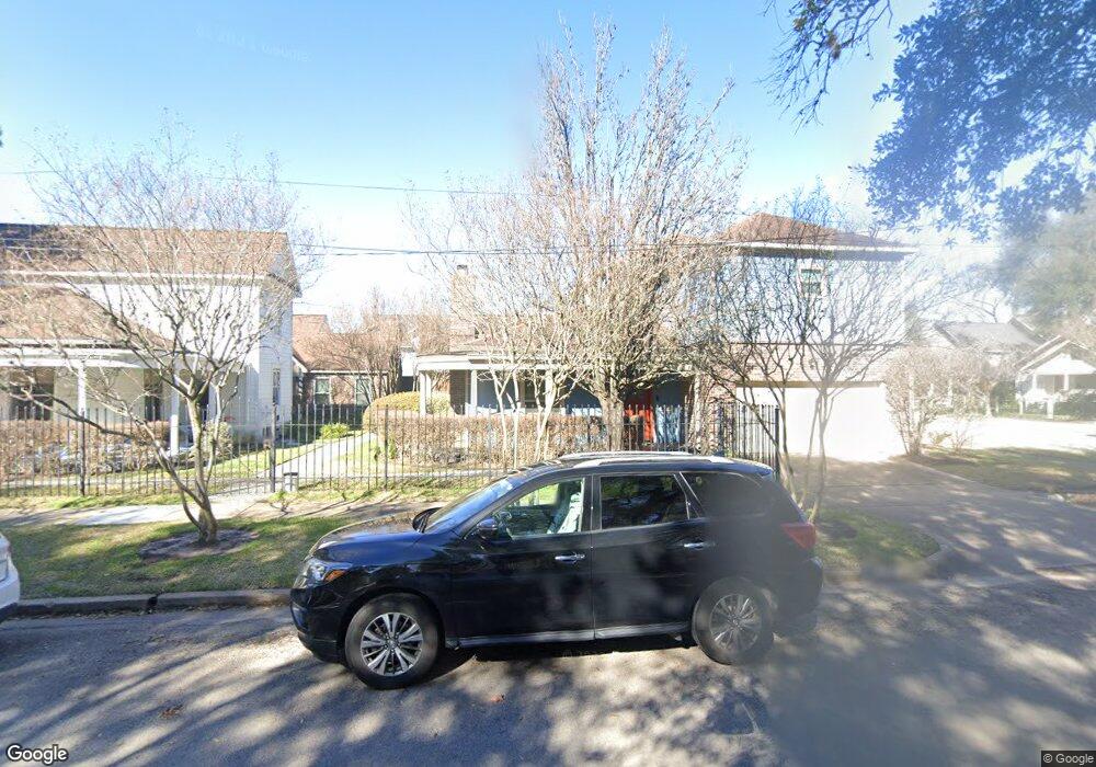 127 E 13th St, Houston, TX 77008 - photo 1