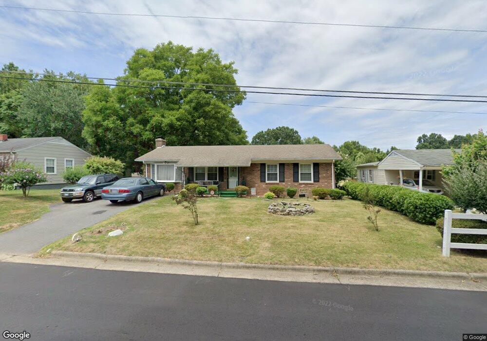 328 Hubbard St, Reidsville, NC 27320 - photo 1