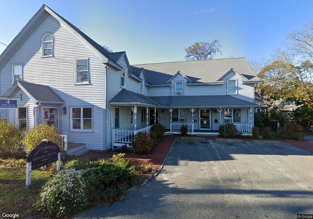 97 Circuit Ave unit 7, Oak Bluffs, MA 02557 - photo 1