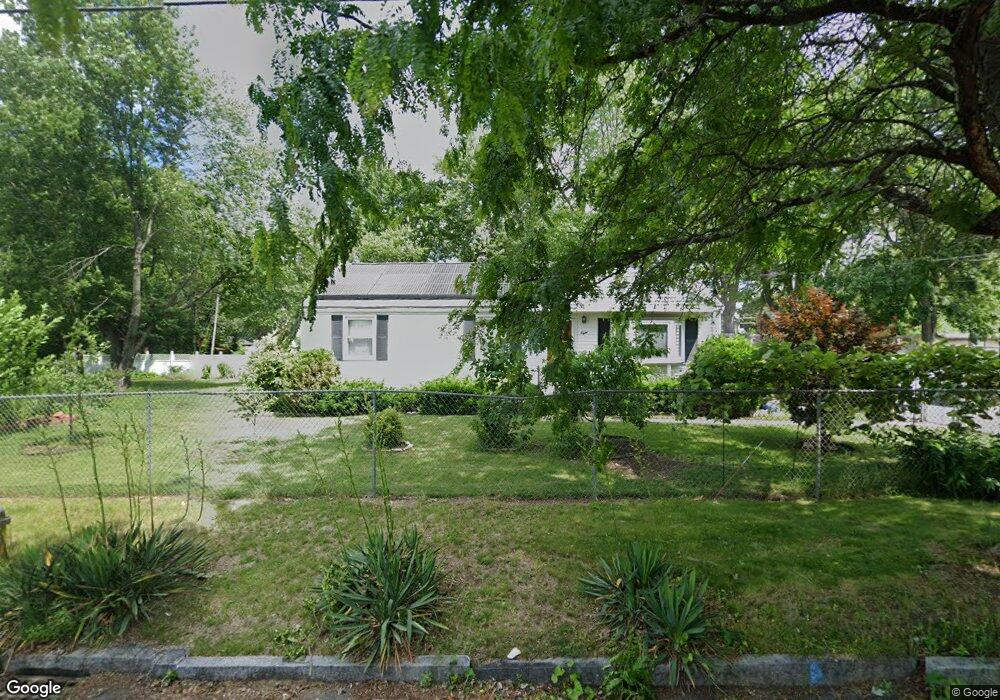 8 Cheyenne Rd, Springfield, MA 01109 - photo 1