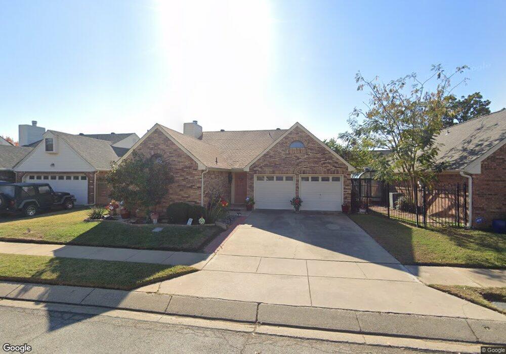 1420 Autumn Chase Square, Bedford, TX 76022 - photo 1