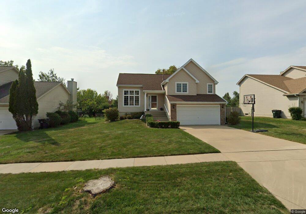 4119 Riverside Dr NE, Cedar Rapids, IA 52411 - photo 1